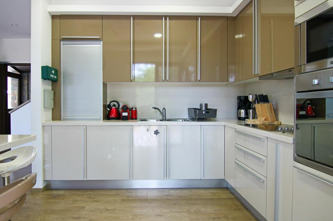 Phaedrus Living: Forest View Luxury Chantara Foini