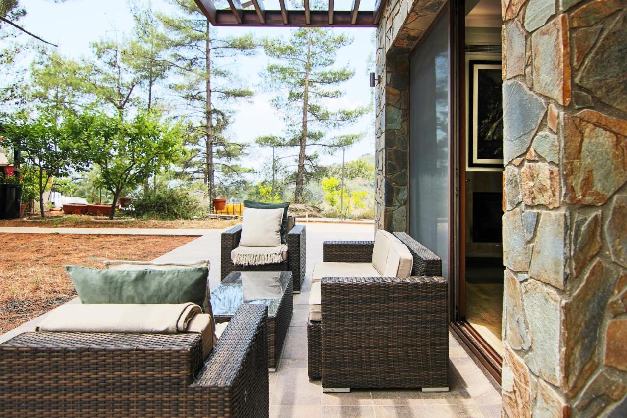 Phaedrus Living: Forest View Luxury Chantara